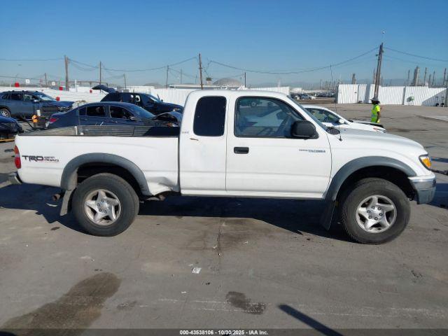Toyota Tacoma Prerunner V6 Image 16