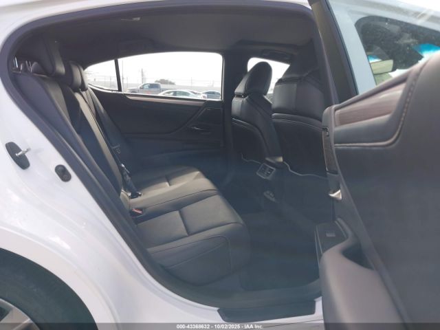 Lexus Es F Sport Image 2