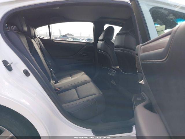 Lexus Es F Sport Image 2