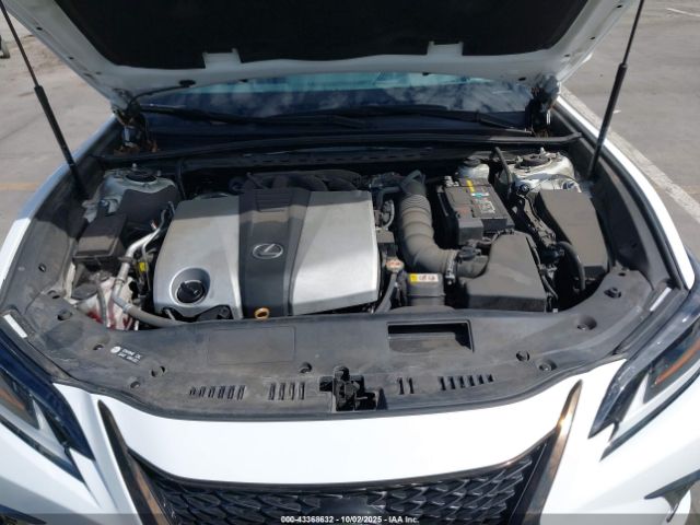 Lexus Es F Sport Image 3