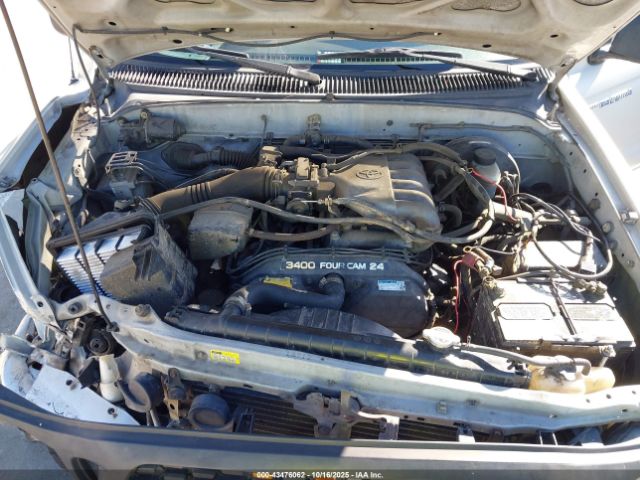 Toyota Tacoma Prerunner V6 Image 9