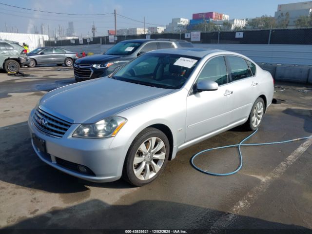 INFINITI M35 Image 9