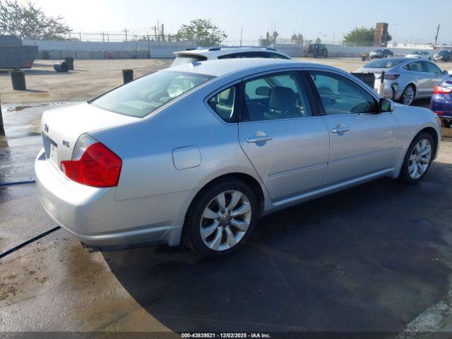 INFINITI M35 Image 3