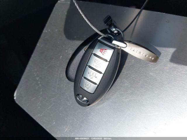 INFINITI M35 Image 8