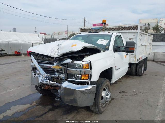 Chevrolet Silverado 3500 Wt Image 12