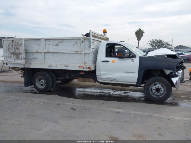 Chevrolet Silverado 3500 Wt Image 4