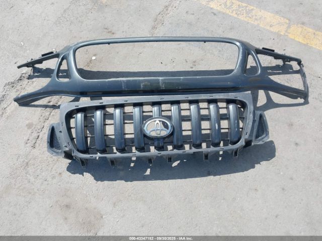 Toyota Tacoma Image 5