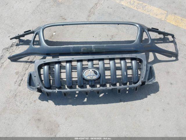 Toyota Tacoma Image 5