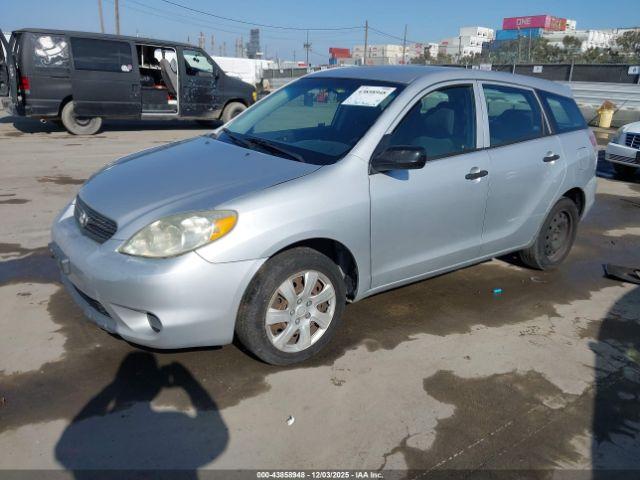 Toyota Matrix Image 3