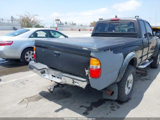 Toyota Tacoma Prerunner V6 Image 4