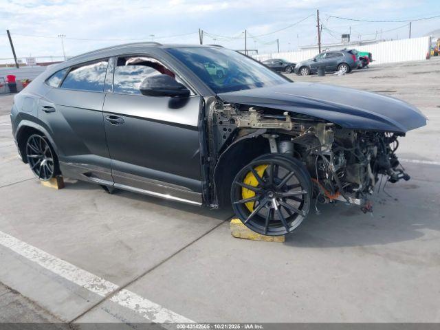  Salvage Lamborghini Urus