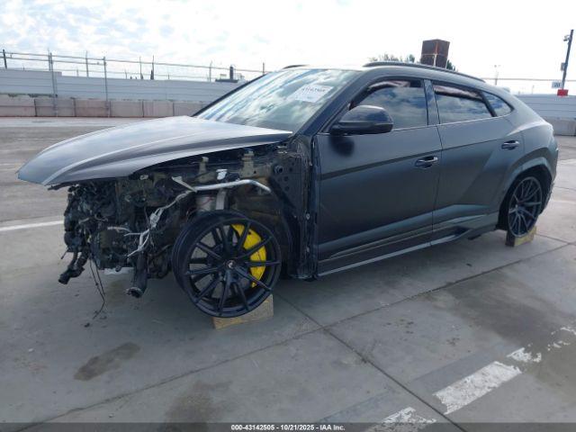 Lamborghini Urus Image 3