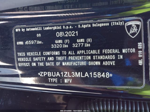 Lamborghini Urus Image 6