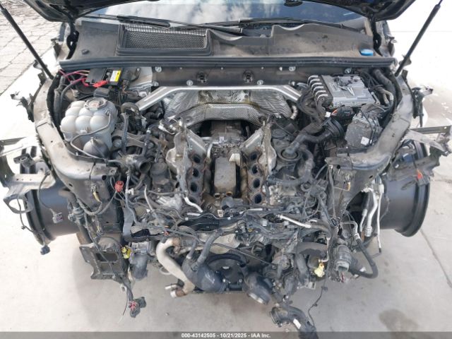 Lamborghini Urus Image 11