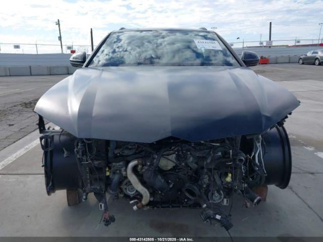 Lamborghini Urus Image 9