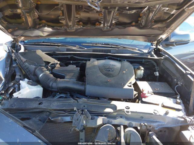 Toyota Tacoma Sr5 V6 Image 12