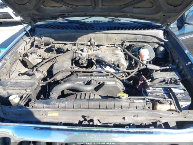 Toyota Tacoma Prerunner V6 Image 2