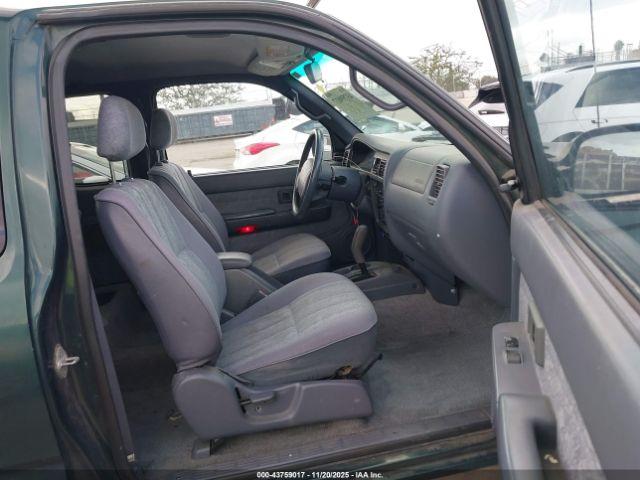 Toyota Tacoma Prerunner V6 Image 5