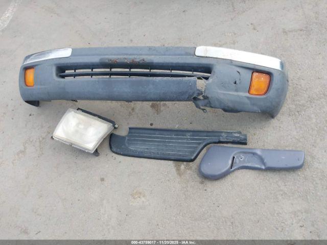 Toyota Tacoma Prerunner V6 Image 3