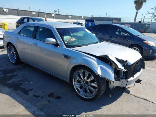  Salvage Chrysler 300