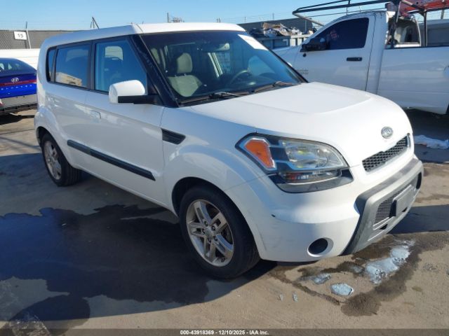 Kia Soul + Image 1