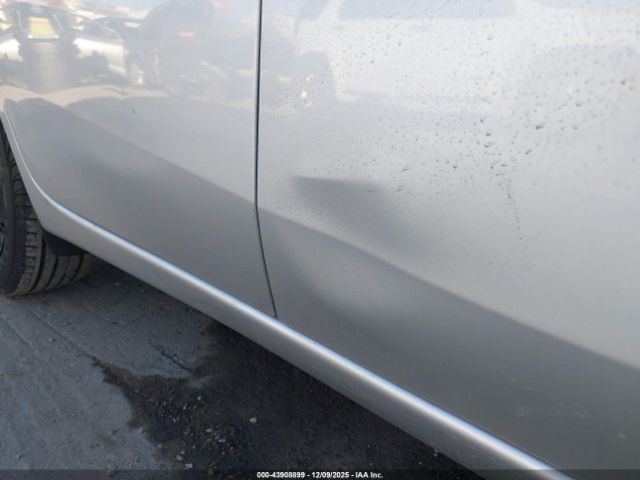 Nissan Versa S Plus Image 3