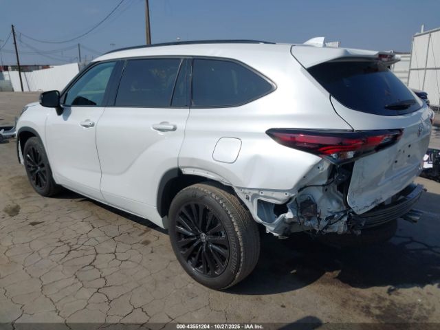 Toyota Highlander Xse Image 8