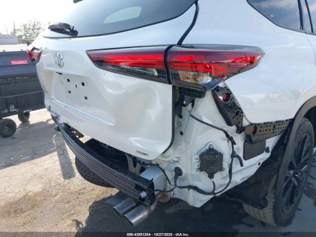 Toyota Highlander Xse Image 4