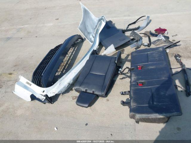 Toyota Highlander Xse Image 16