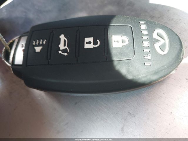 INFINITI G37 Journey Image 13