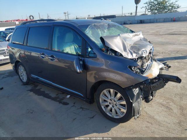  Salvage Toyota Sienna