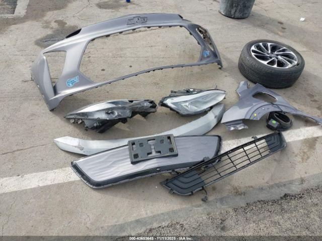 Chevrolet Bolt Fwd Premier Image 8