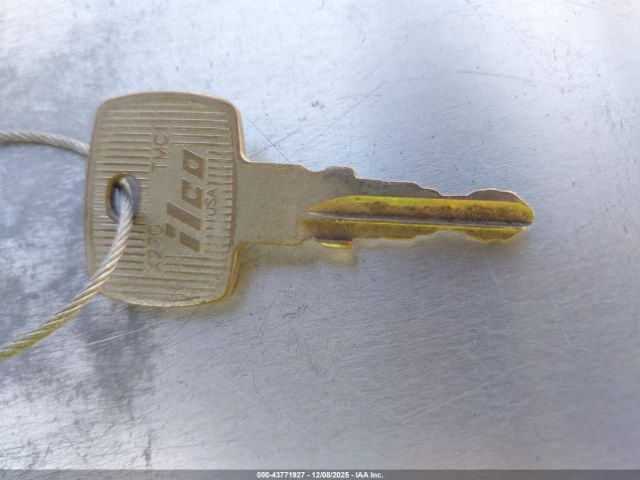 Triumph Motorcycle Tt600 Image 11