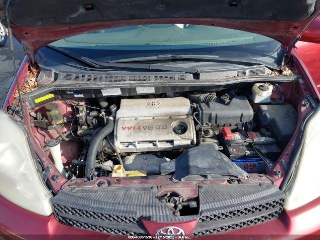 Toyota Sienna Xle Image 3