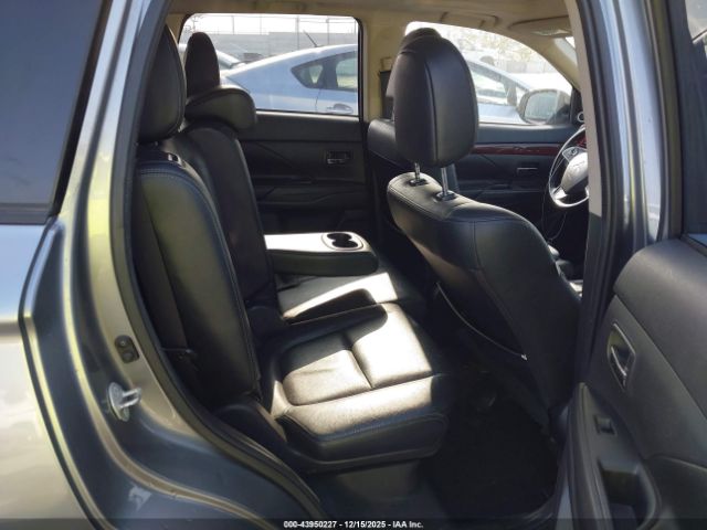 Mitsubishi Outlander Se Image 6