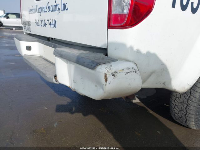 Nissan Frontier S Image 7