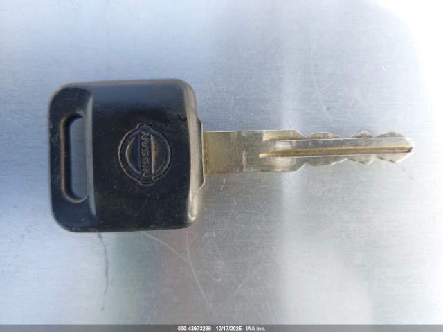 Nissan Frontier S Image 11