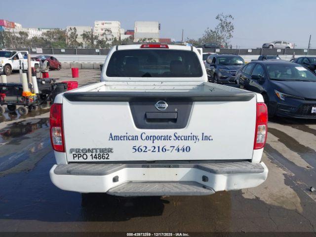 Nissan Frontier S Image 13