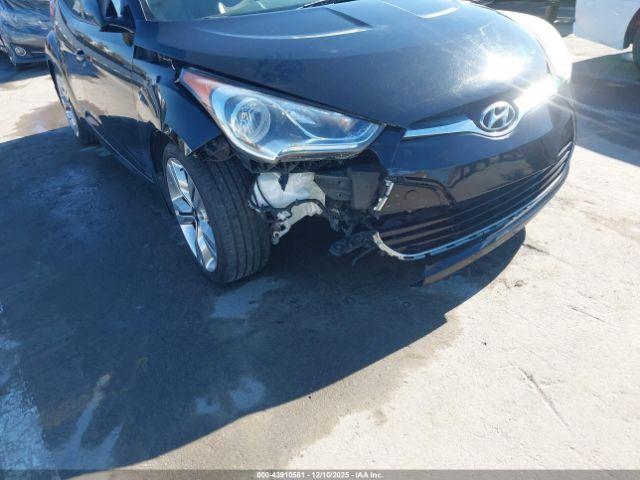 Hyundai VELOSTER Image 10