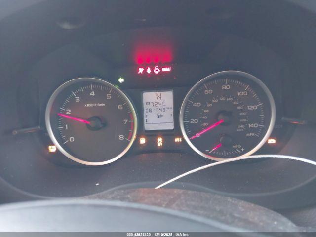 Subaru Crosstrek 2.0i Premium Image 5