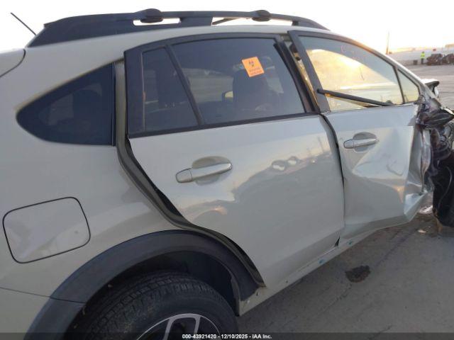 Subaru Crosstrek 2.0i Premium Image 17