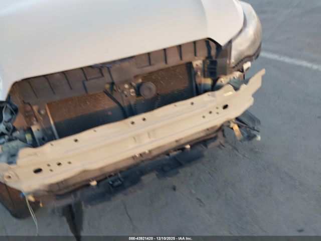 Subaru Crosstrek 2.0i Premium Image 18