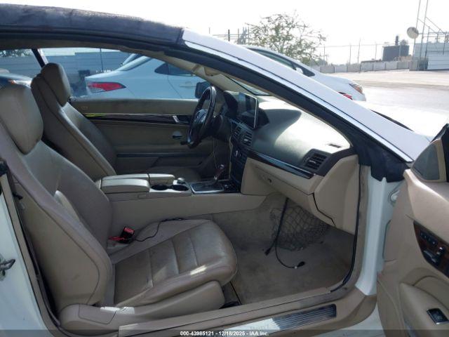 Mercedes-Benz E-Class Image 5