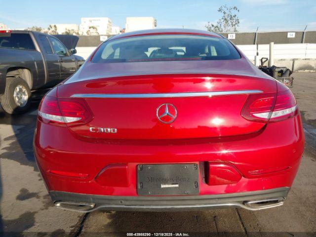 Mercedes-Benz C-Class Image 15