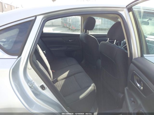 Nissan Altima 2.5 S Image 6