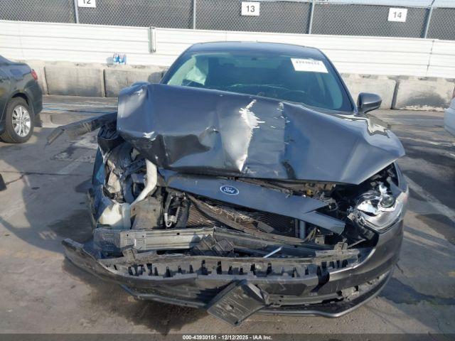 Ford Fusion Se Image 11