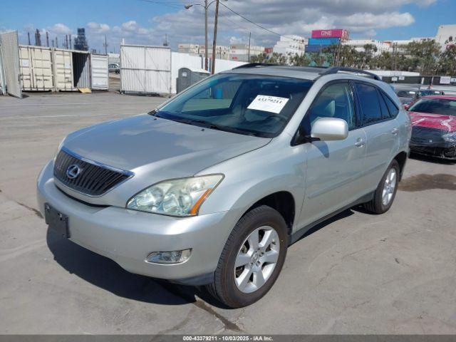 Lexus RX Image 6