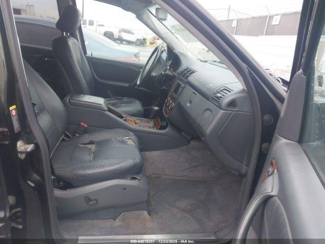 Mercedes-Benz M-Class 4matic Image 3