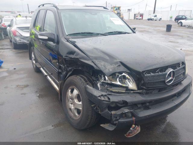 Mercedes-Benz M-Class 4matic Image 5