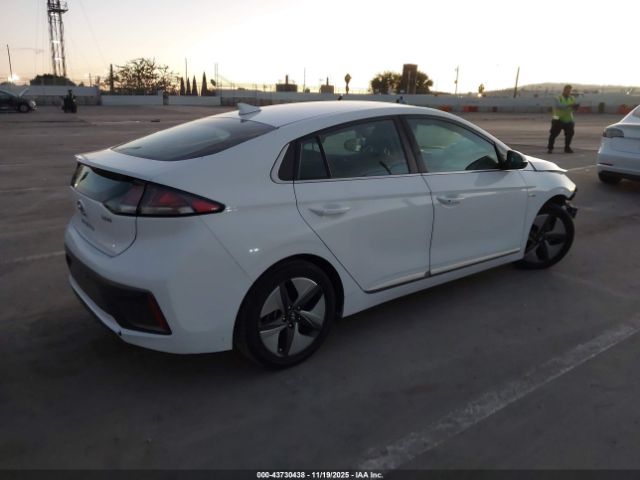 Hyundai Ioniq Sel Image 14
